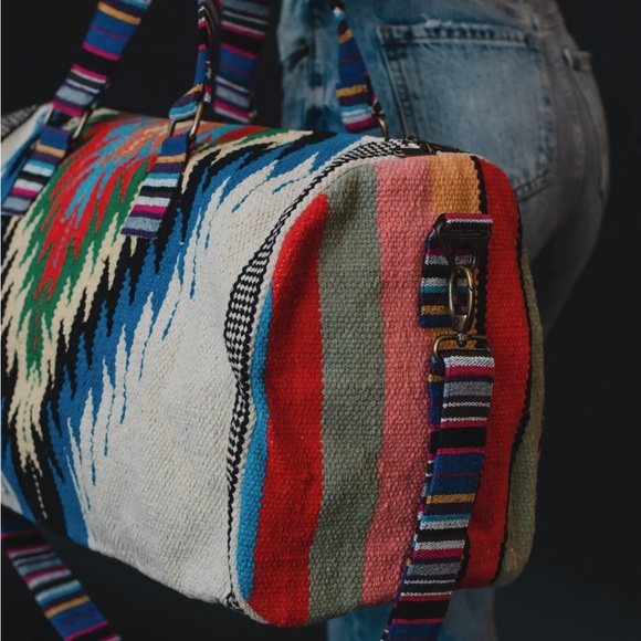 NWOT Aztec Weekender - Picture 3 of 5